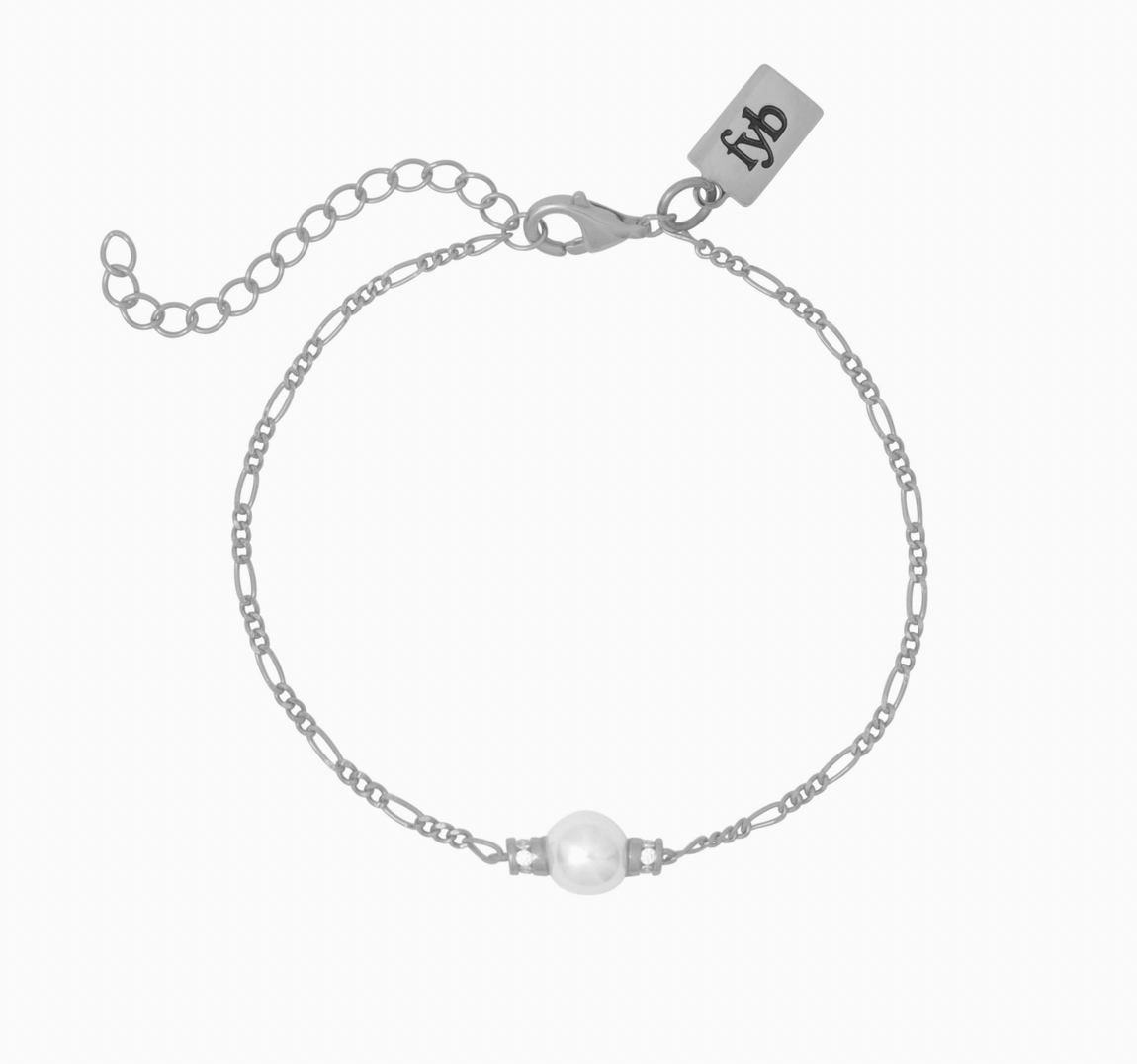 Odette Pearl Bracelet